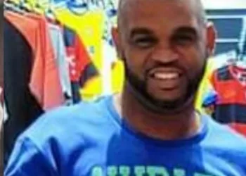 HOMEM É EXECUTADO EM SANTISSIMO!! ( IMAGENS FORTES)