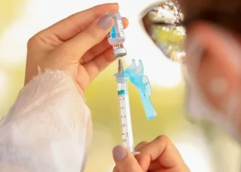 Anvisa: vacinas em uso no Brasil não são experimentais