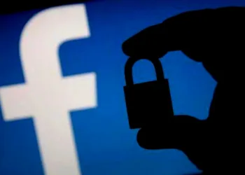 MUNDOApós apagão, dados de 1,5 bi de usuários do Facebook são vendidos por criminosos; diz site