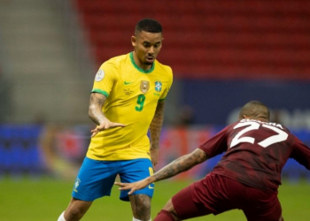 Eliminatórias: Brasil e Venezuela fazem duelo de opostos