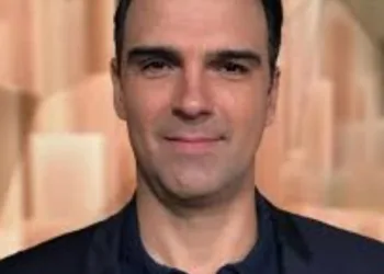Tadeu Schmidt deve ser anunciado como novo apresentador do BBB