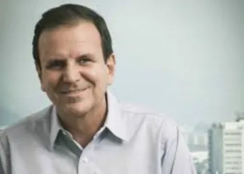 EDUARDO PAES ANUNCIA O FIM DA OBRIGATORIEDADE DO USO DE MÁSCARAS AO AR LIVRE