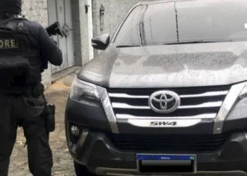 Tio Comel, que encomendou e articulou roubo de médico morto, faz 20% das clonagens de carros no Rio