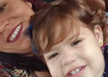 CHURRASQUEIRA EXPLODE E MENINA DE 1 ANO MORRE APÓS TER O CORPO QUEIMADO