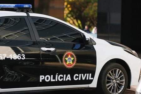 Polícia apura queda de criança do 3º andar em prédio na zona oeste