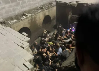 ESTRUTURA DE NATAL CEDE E 40 FICAM FERIDAS( VIDEOS)