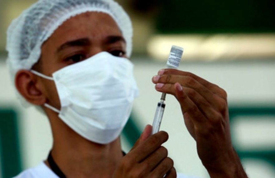 Estado do Rio reforça que população precisa tomar a segunda dose da vacina