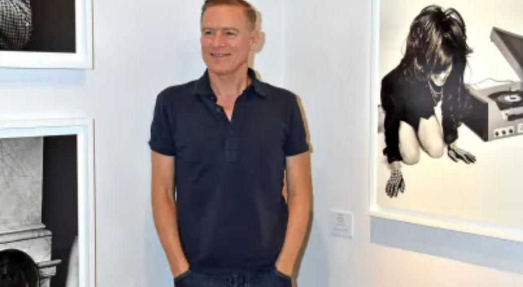 Cantor Bryan Adams é testado positivo duas vezes para Covid-19 em apenas 1 mês