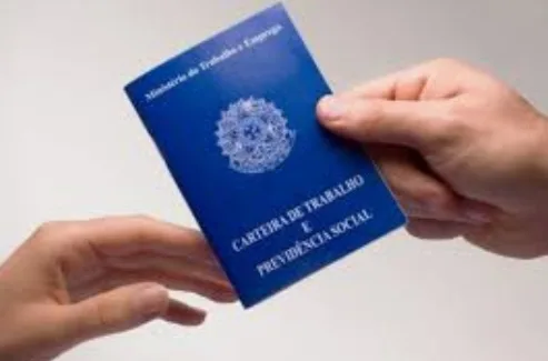 Semana tem oferta de 724 vagas de emprego nas áreas de comércio, construção civil e serviços
