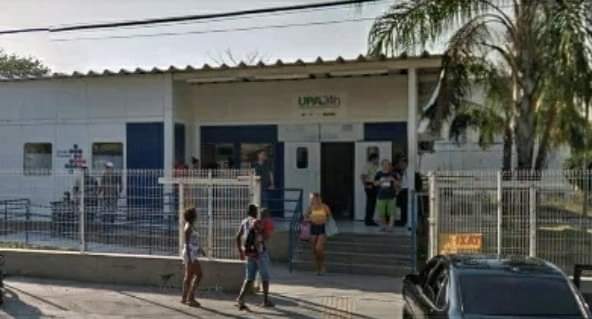 CRIANÇA É ABANDONADA SEM VIDA NA PORTA DE UPA NO RJ.