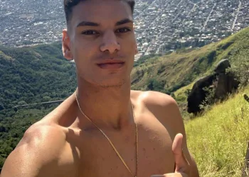 JOVEM MORRE EM ACIDENTE NA ZONA OESTE E MÃE DESABAFA… PERDI MEU BB