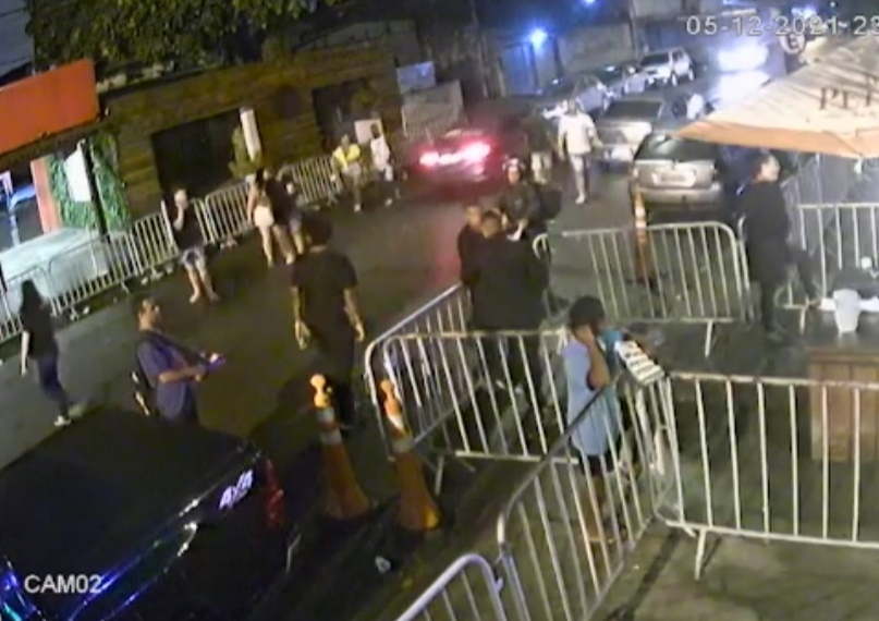 EXCLUSIVO: VIDEO DOS TIROS  QUE VITIMARAM TRÊS PESSOAS EM CAMPO GRANDE
