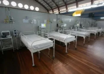 Média de mortos por covid-19 fica abaixo dos 200 pelo 3º dia seguido