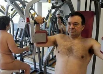 Academia que permite malhar pelado chega ao Brasil e horários estão cheios