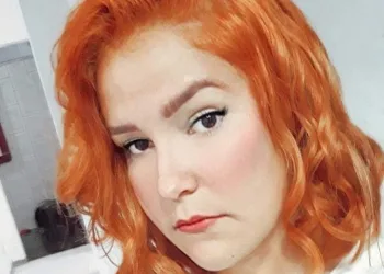 JOVEM MORRE ESMAGADA POR ÁRVORE NO RJ