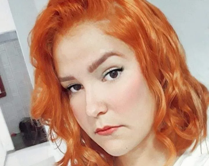 JOVEM MORRE ESMAGADA POR ÁRVORE NO RJ