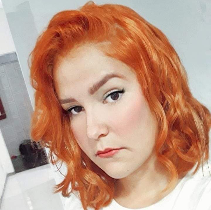 JOVEM MORRE ESMAGADA POR ÁRVORE NO RJ