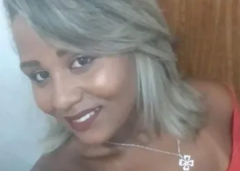 MULHER MATA ATUAL ESPOSA DO MARIDO A TIROS NO RJ