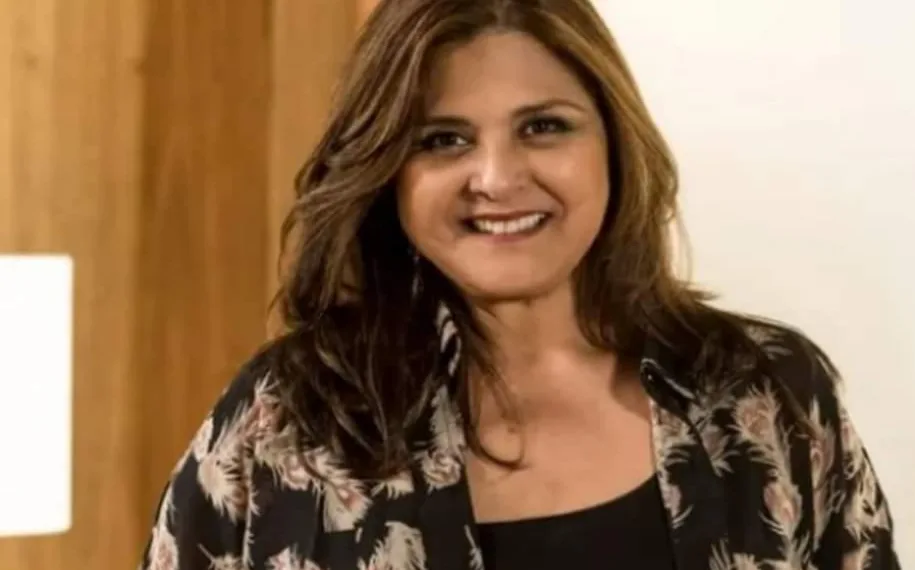 ATRIZ ELISÂNGELA RECEBE ALTA DO COVID