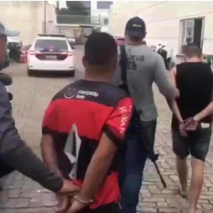 Milicianos são presos após cobrarem taxa de comerciante em Campo Grande