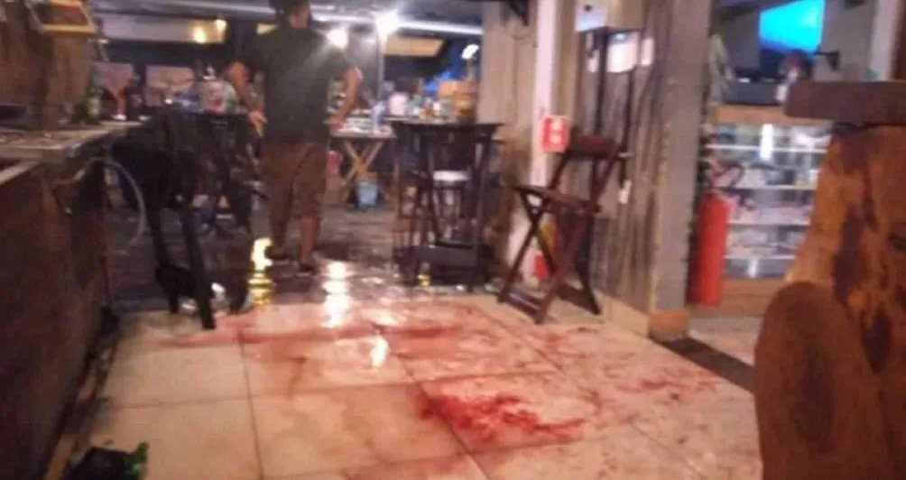 (ATUALIZANDO)QUATRO FERIDOS EM TIROTEIO NUM BAR EM CAMPO GRANDE!!