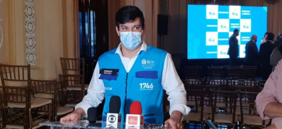 Procon Carioca multa aplicativos de transporte em mais de R$ 8 milhões