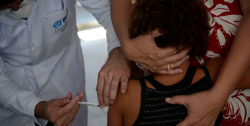 Rio de Janeiro vacina hoje crianças de 10 anos contra a covid-19