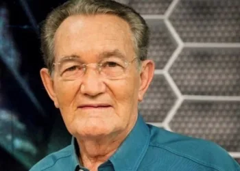 MULHER DO APRESENTADOR LÉO BATISTA MORRE AFOGADA EM PISCINA NO RJ