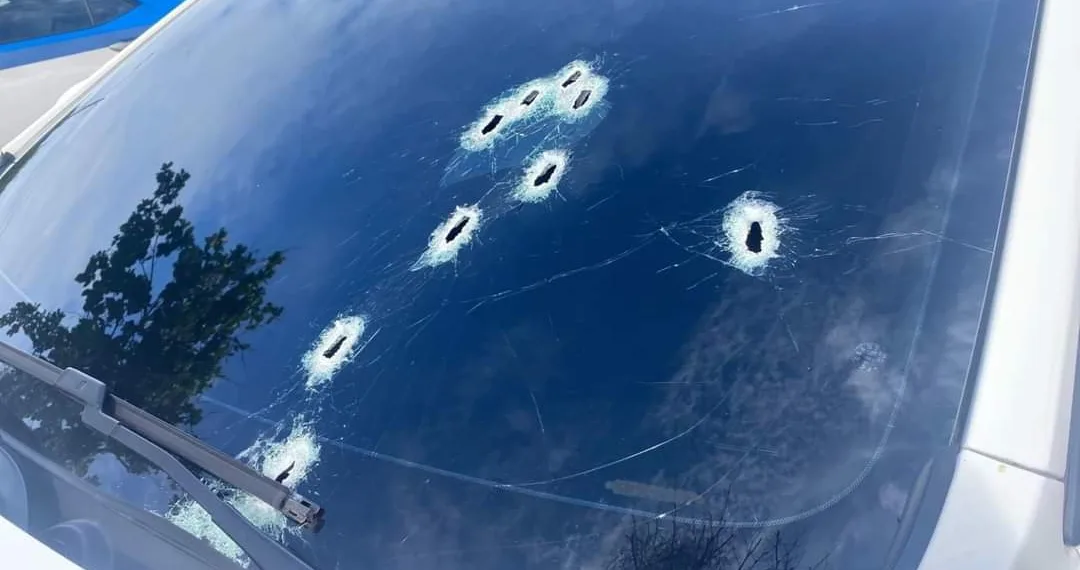 POLICIAL MILITAR E INTEGRANTE DO GRUPO DE PAGODE CLAREOU SÃO VÍTIMAS DE ARRASTÃO NA ZONA OESTE.