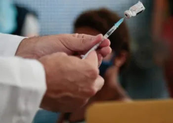 Urgente; Calendário de vacinação para crianças de 7 anos é suspenso na cidade por falta de doses