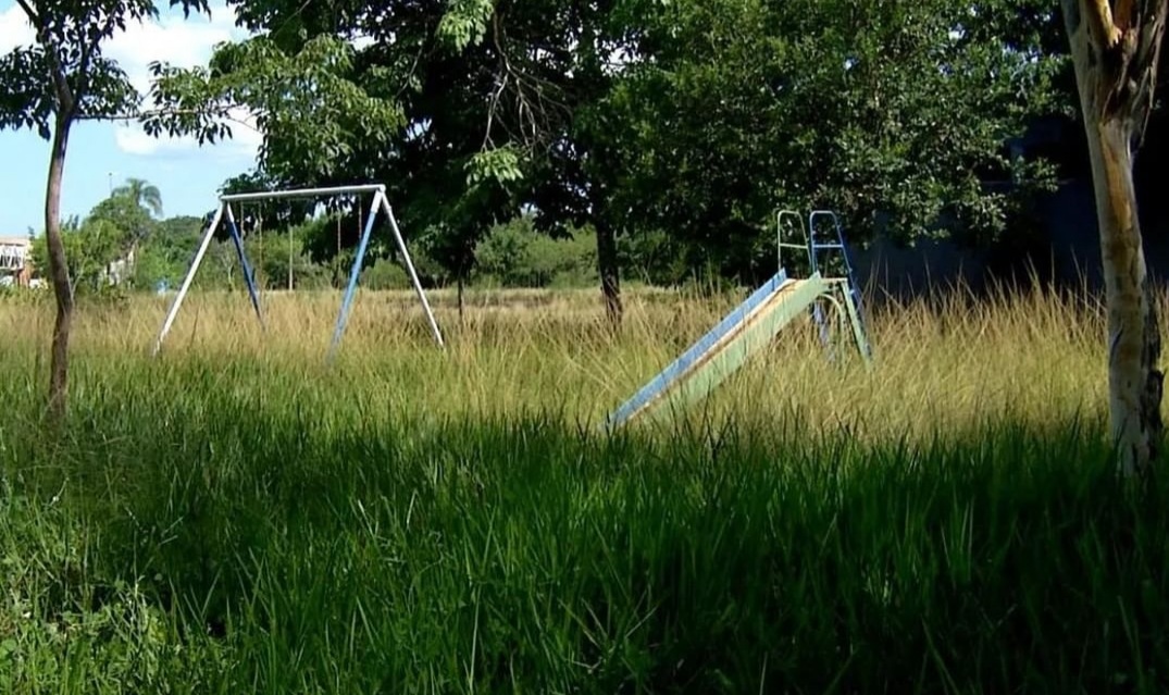 DENÚNCIA: CIDADE DAS CRIANÇAS, EM SANTA CRUZ, ESTÁ ABANDONADA E SEM MANUTENÇÃO