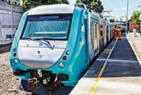 Tiroteio interrompe serviços de trens no Rio