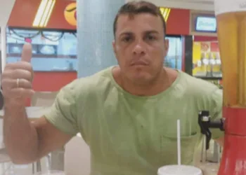 HOMEM MORRE APÓS SER ATINGIDO NO ROSTO POR BALA PERDIDA EM FESTA DE FAMILIA NO RIO