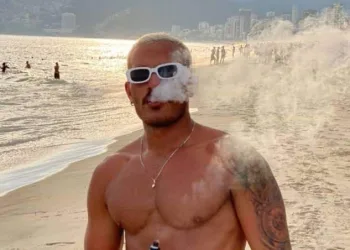 :BANCÁRIO DE 30 ANOS TEM O PULMÃO PERFURADO POR USO DE CIGARRO ELETRÔNICO