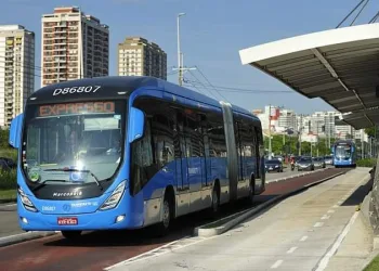 Prefeitura do Rio faz licitação, nesta quarta-feira, para a compra de 307 ônibus que serão utilizados no BRT