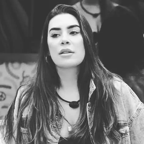 Família de Naiara Azevedo é feita refém durante assalto