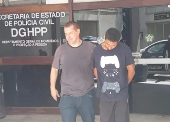 PAI DE MENINOS QUE MORRERAM EM INCÊNDIO NO RJ É PRESO EM FLAGRANTE