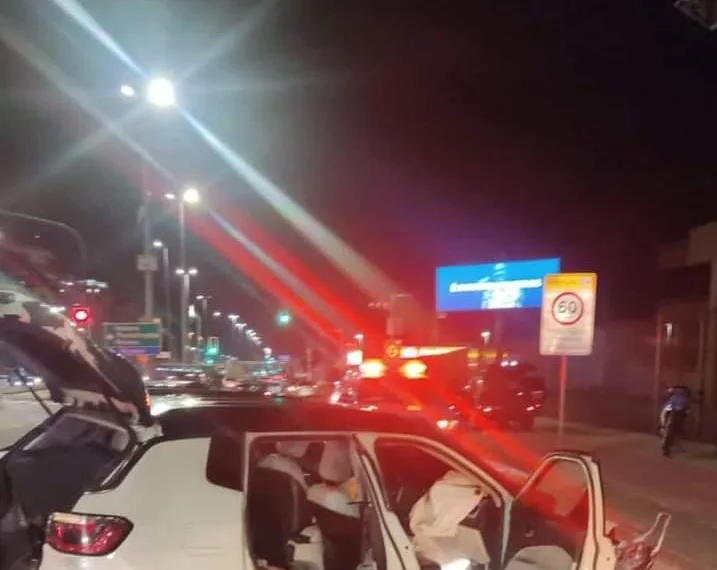 URGENTE: PERSEGUIÇÃO TERMINA COM DOIS PRESOS E UM MORTO NA ZONA OESTE DO RIO( VIDEO)