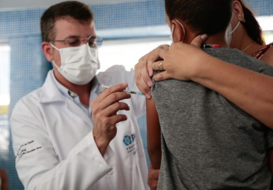 Covid-19: Após feriado, vacinação será retomada nesta quarta-feira. Veja onde fazer o teste
