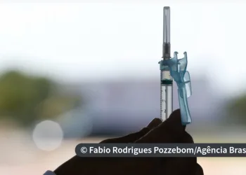 Vacina brasileira contra a covid-19 deve estar pronta em 9 meses