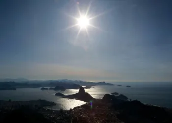 Previsão do tempo para o Rio é de calor até quarta-feira, com temperatura podendo chegar a 35 graus