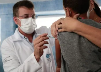 Comitê de Enfrentamento à Covid-19 recomenda o uso facultativo de máscaras no Rio