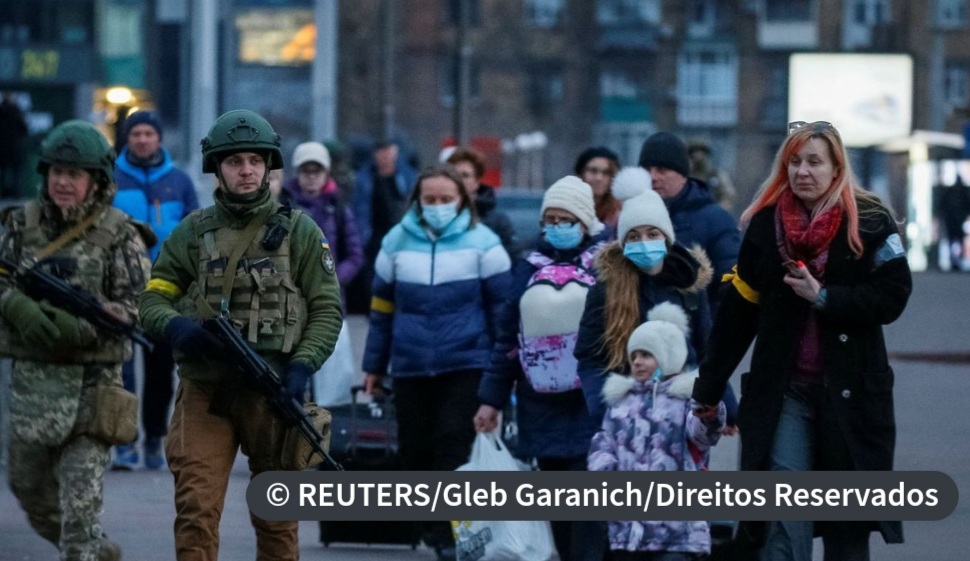 Rússia oferece corredores humanitários de cinco cidades da Ucrânia