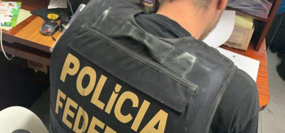 Polícia Federal combate acusados de tráfico de drogas no Rio