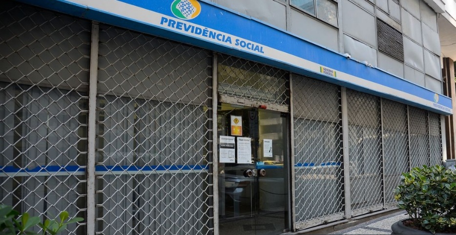 INSS volta a agendar atendimento presencial