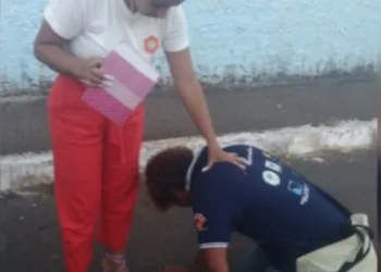 Mulher entregou bíblia e disse que ‘via Deus’ em morador de rua pouco antes de ter relações com ele
