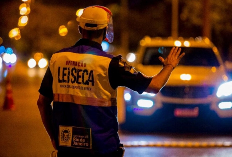 Governo do Rio anuncia a criação da “Lei Seca Volante”