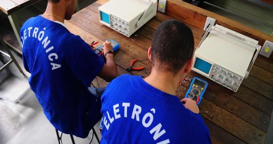 Faetec tem vagas no Ensino Infantil, Fundamental, Médio e Técnico