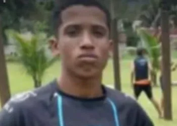 PM afasta policiais após morte de rapaz no Rio