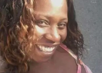 MULHER É MORTA DENTRO DE CASA NA ZONA OESTE